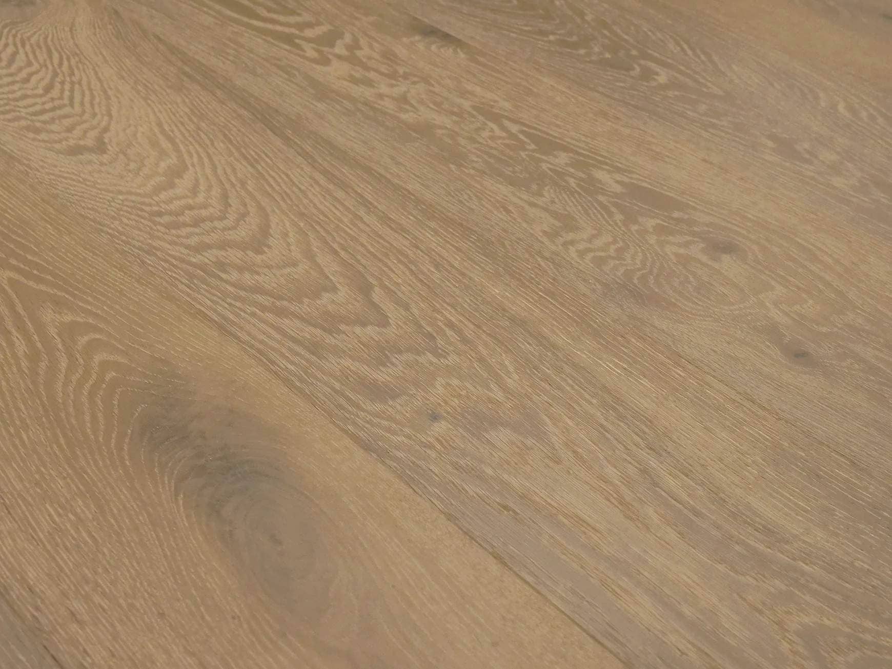 ISLANDS EUROPEAN OAK NEVIS